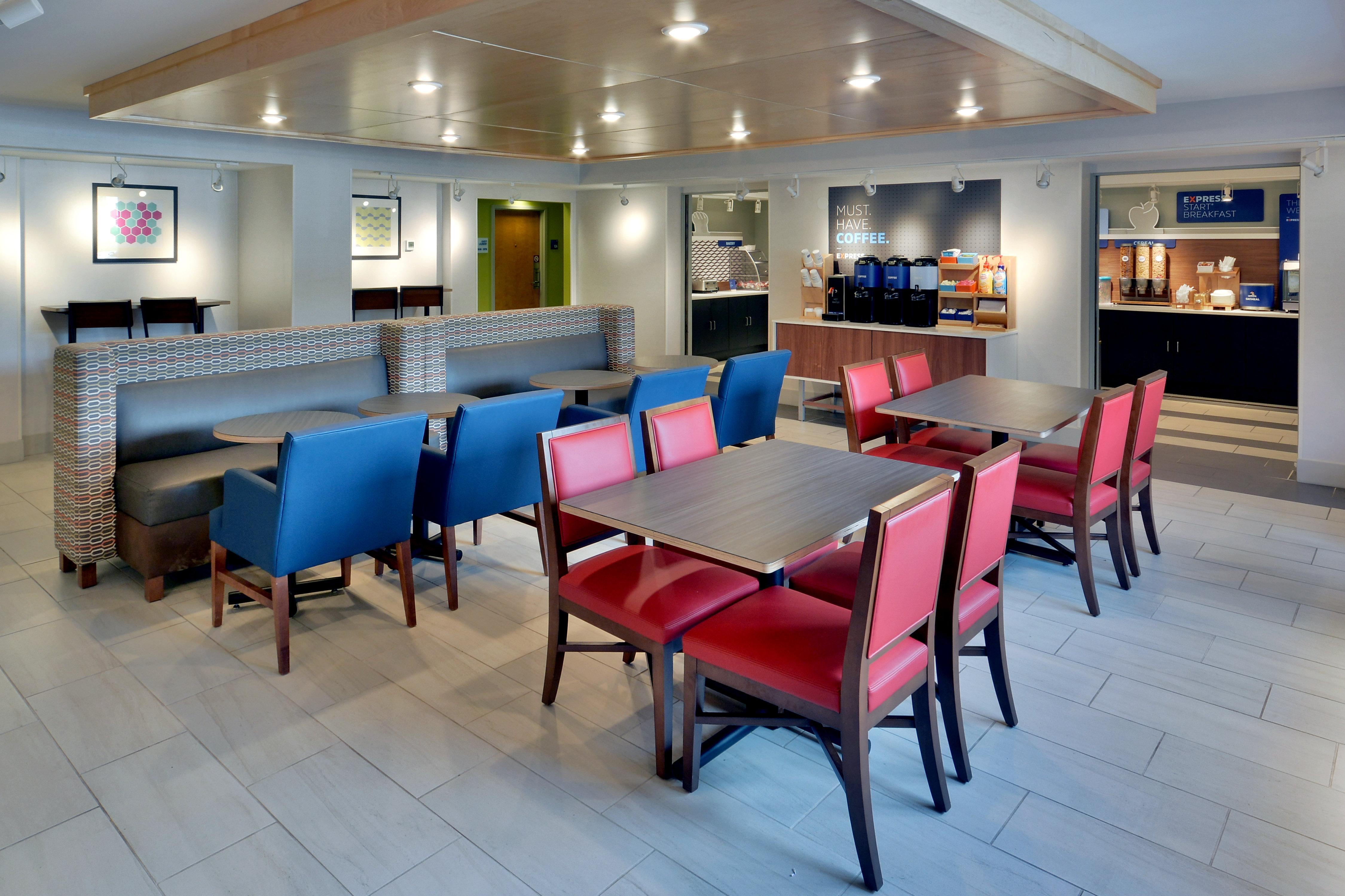 Holiday Inn Express Danville By Ihg Exterior photo