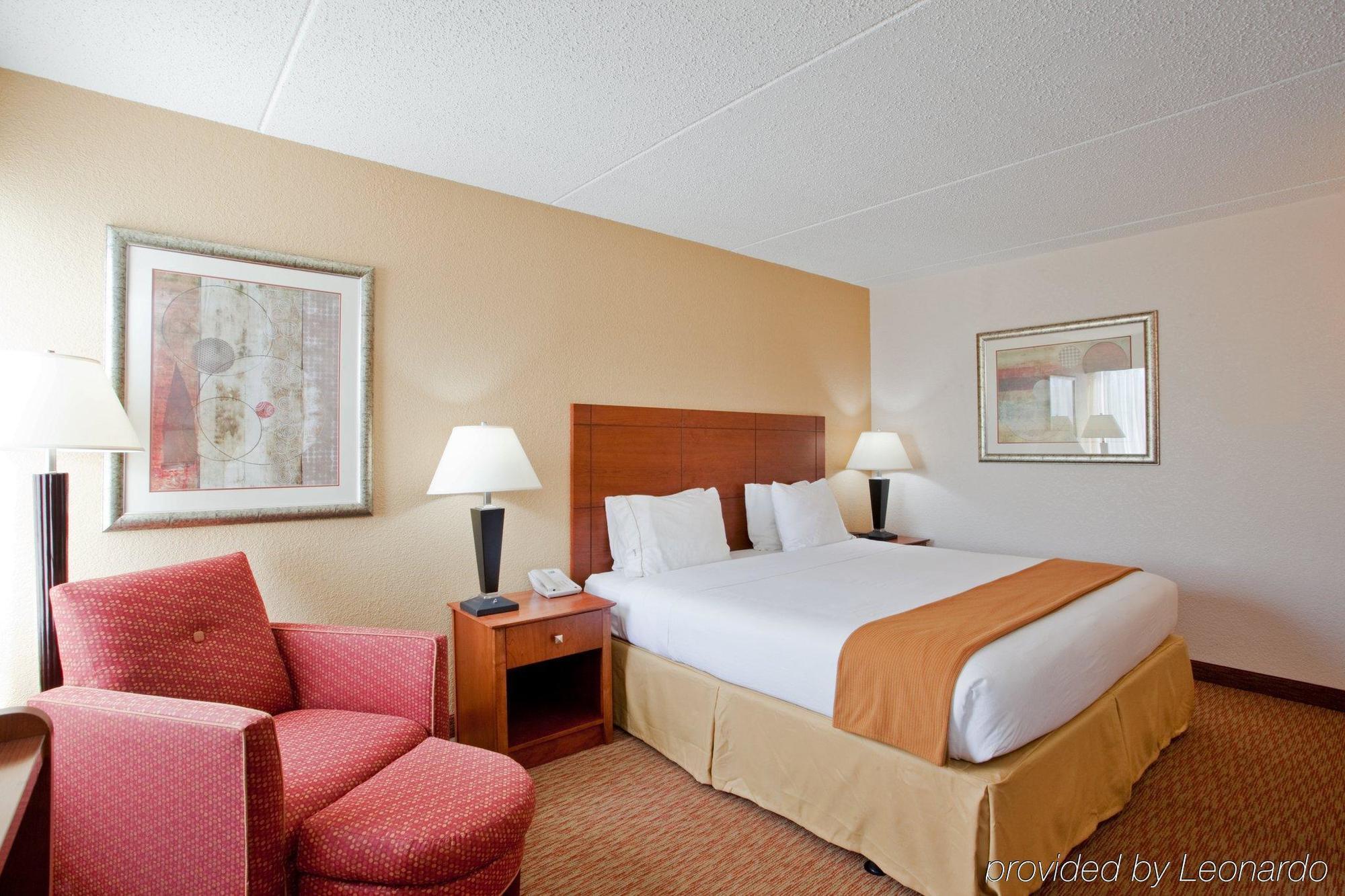 Holiday Inn Express Danville By Ihg Exterior photo