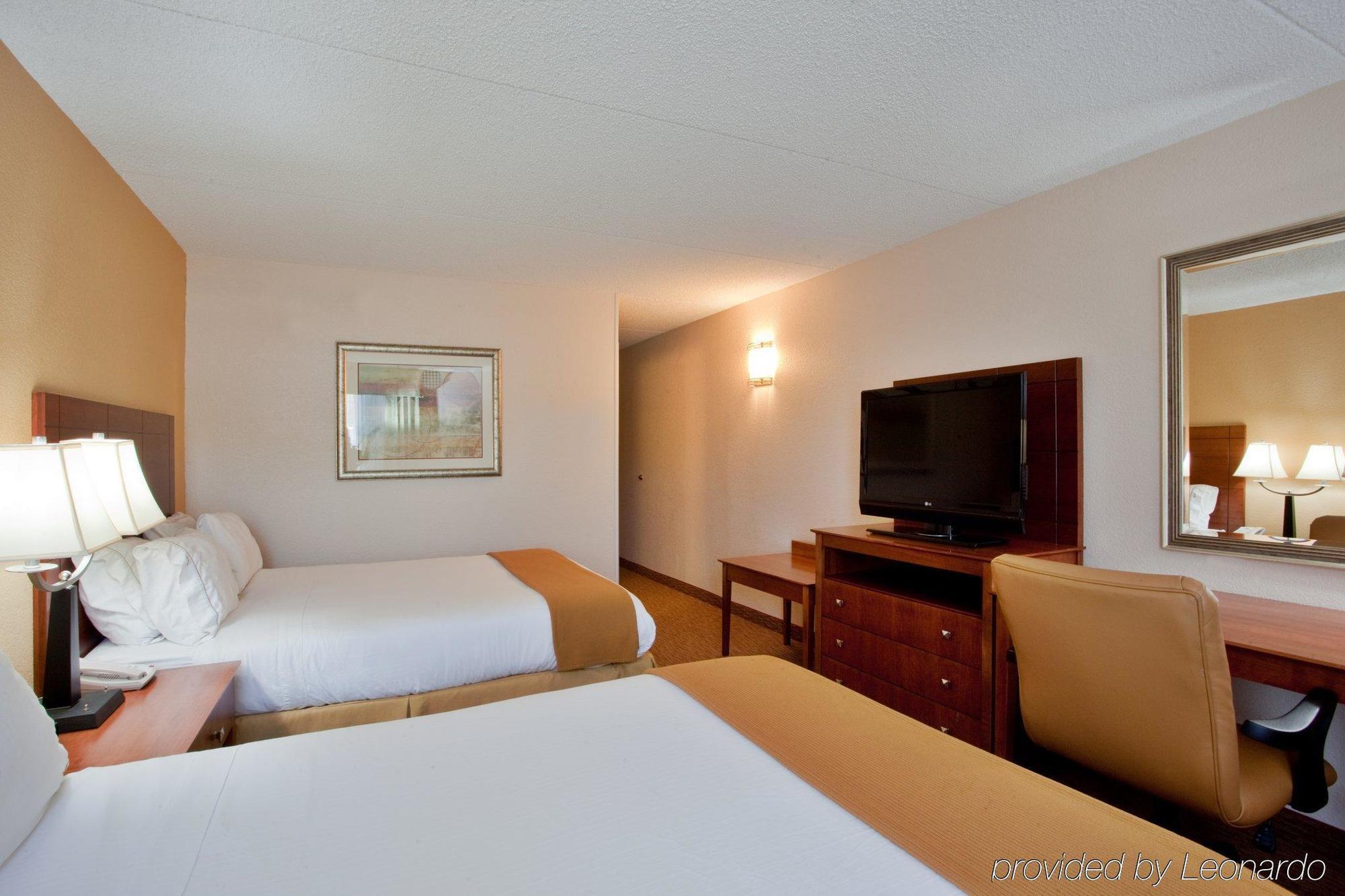 Holiday Inn Express Danville By Ihg Exterior photo