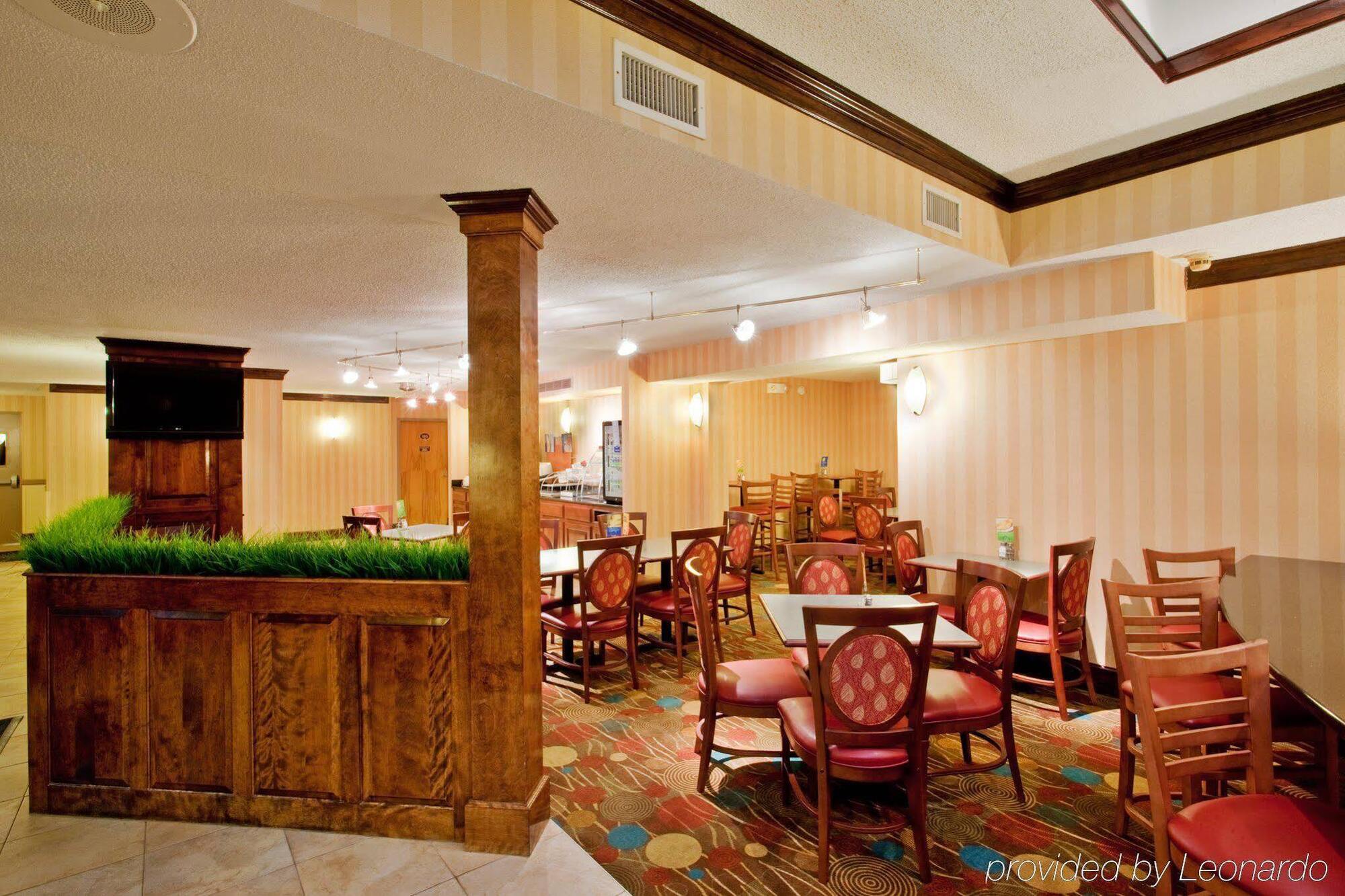 Holiday Inn Express Danville By Ihg Exterior photo