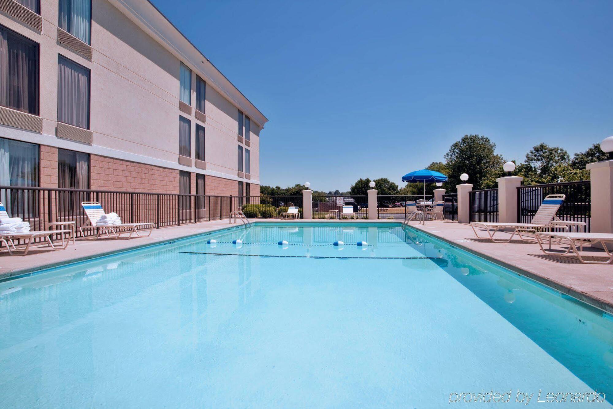 Holiday Inn Express Danville By Ihg Exterior photo