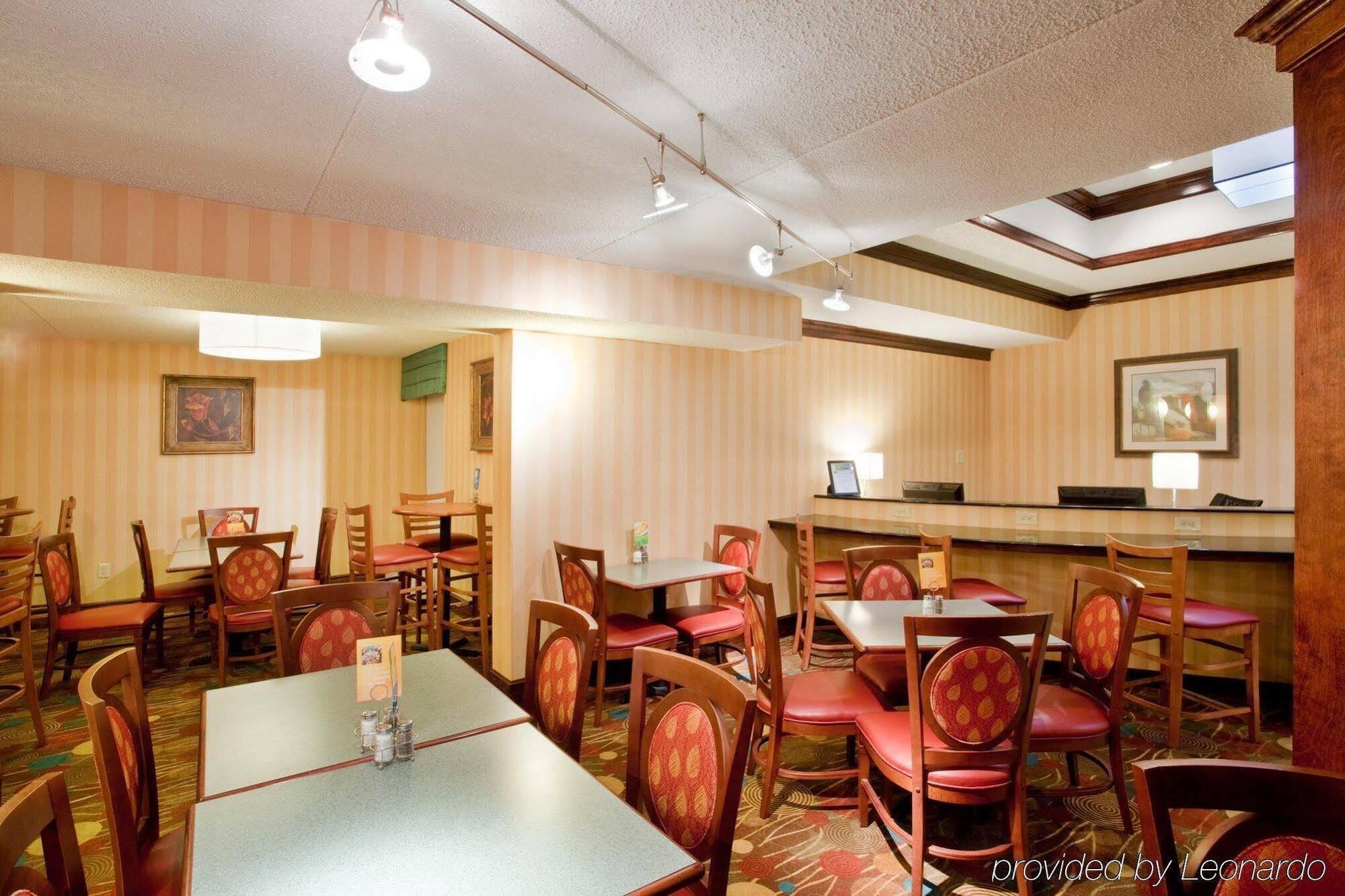 Holiday Inn Express Danville By Ihg Exterior photo